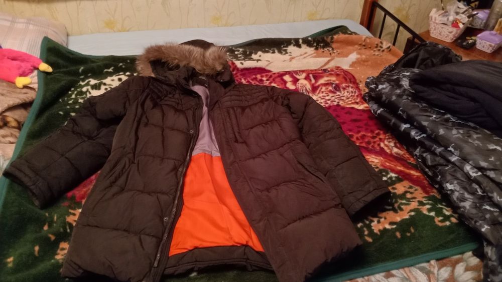 Одежда, костюмы.