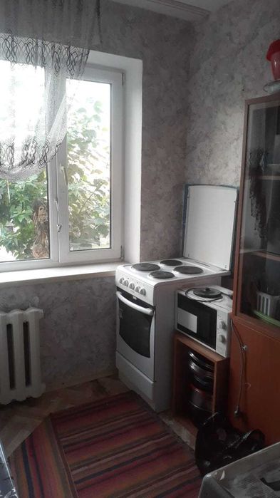 Продам 2х комн кв Абая 35