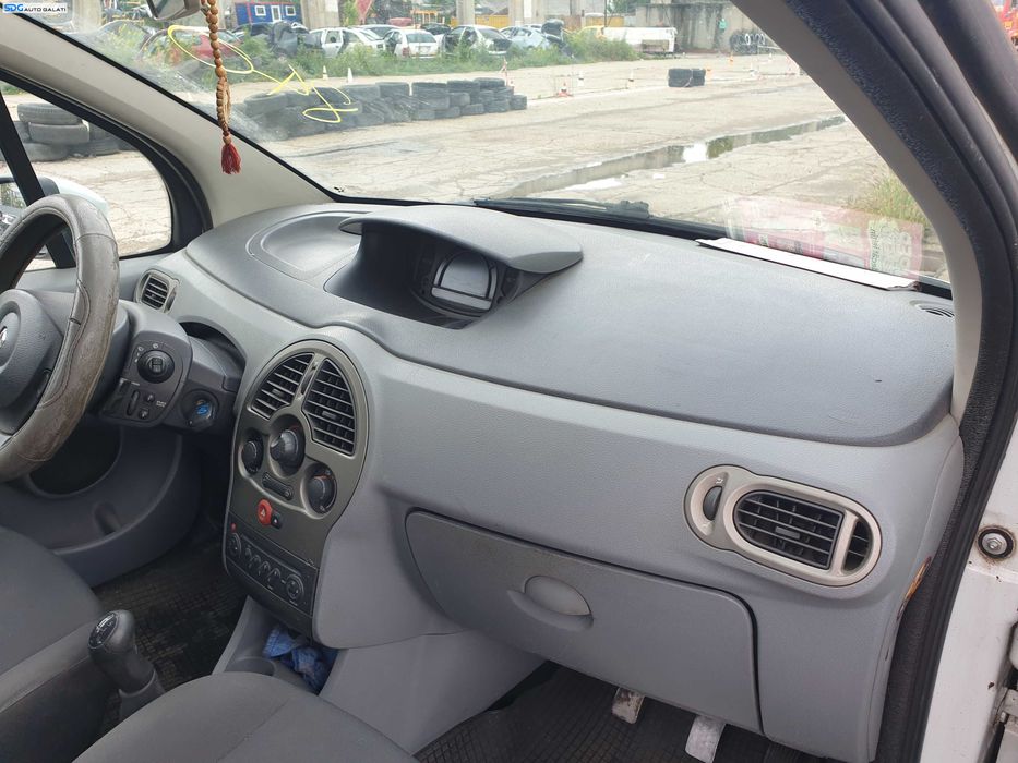Plansa Bord Dezechipata Renault Grand Modus 2008 - 2012 [K5906]