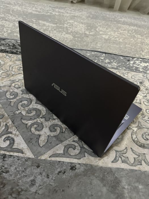 Ноутбук Asus x515