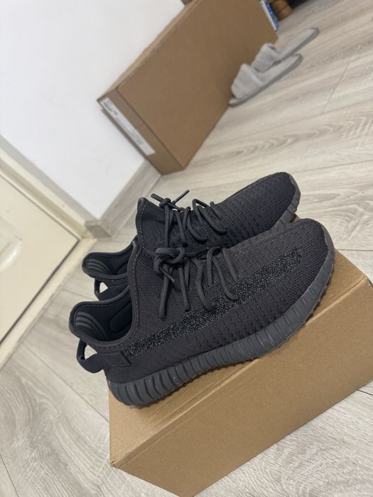 Yeezy boost 350 v2