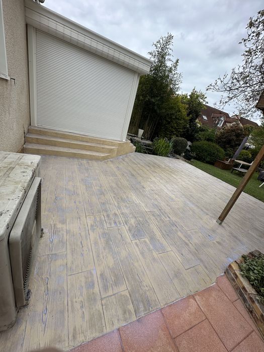 Beton amprentat Constanta- schimba complet asoectul curtii tale!