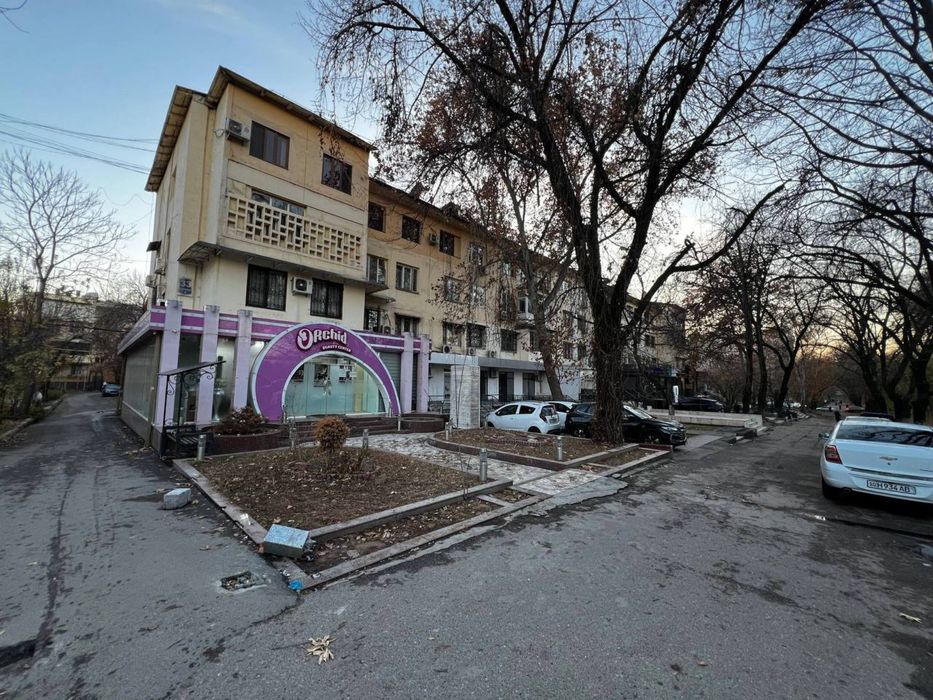 Продам квартиру на Ц-4