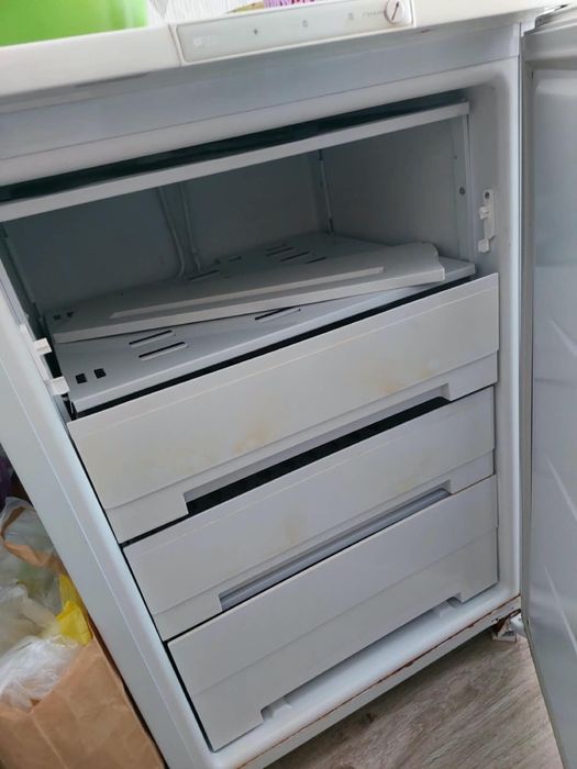 Морозильник Б\У в отличном состоянии