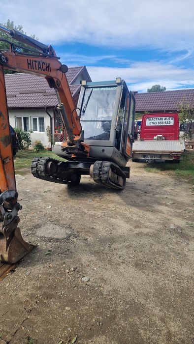 Închiriez miniexcavator la preţuri minime pentru diverse lucrări .
