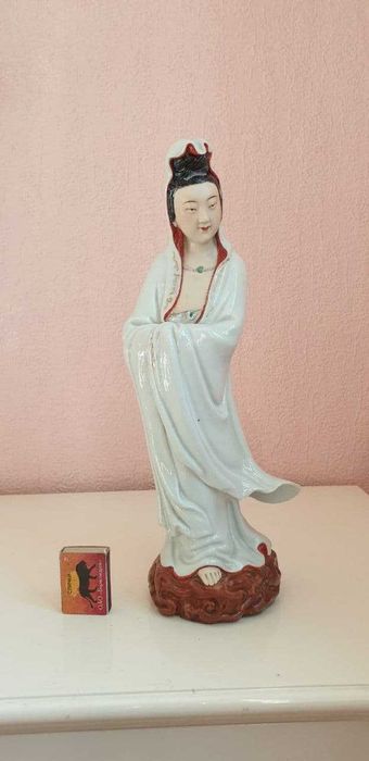 Статуэтка Китай Женщина с веером 1920 года начало без дефектов