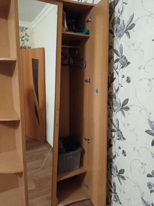 Шкаф для прихожей