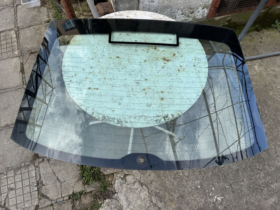 Задно стъкло за Шкода Октавия 2 СЕДАН.