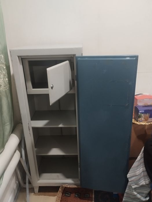 продам офисный ейф