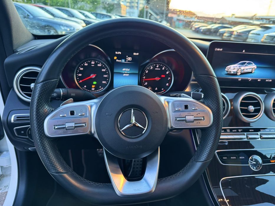 Mercedes-Benz C300 4matic - 2020 - €24500