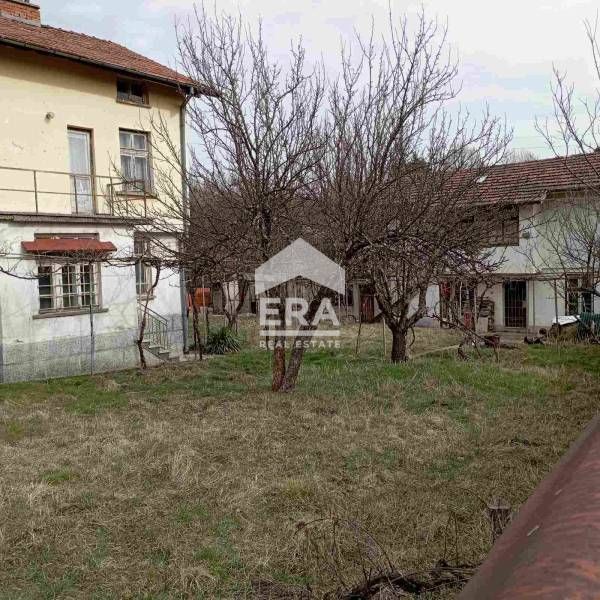 Продава се Къща в с. Цръклевци, Област София-област - 190 кв.м за 863 €/кв.м - Снимка #3