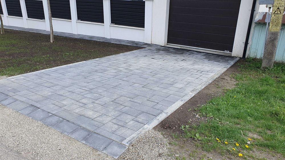 Pavaje începând de 35 lei metrul patrat