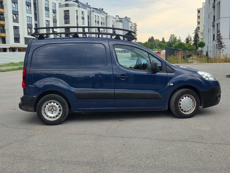 Peugeot Partner 1.6HDI 2011 Товарен Нов Внос с регистрация