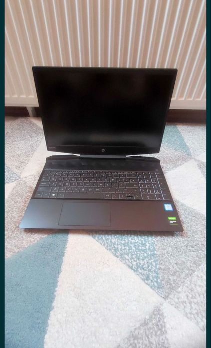 Vând laptop HP in stare bună de functionare