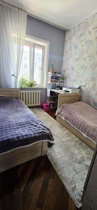 Продам 2 кровати. В хорошем состоянии. Размеры  80×195 см.