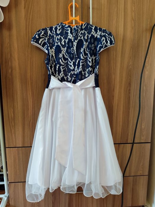 Нарядное платье для девочек 7-8-9 лет