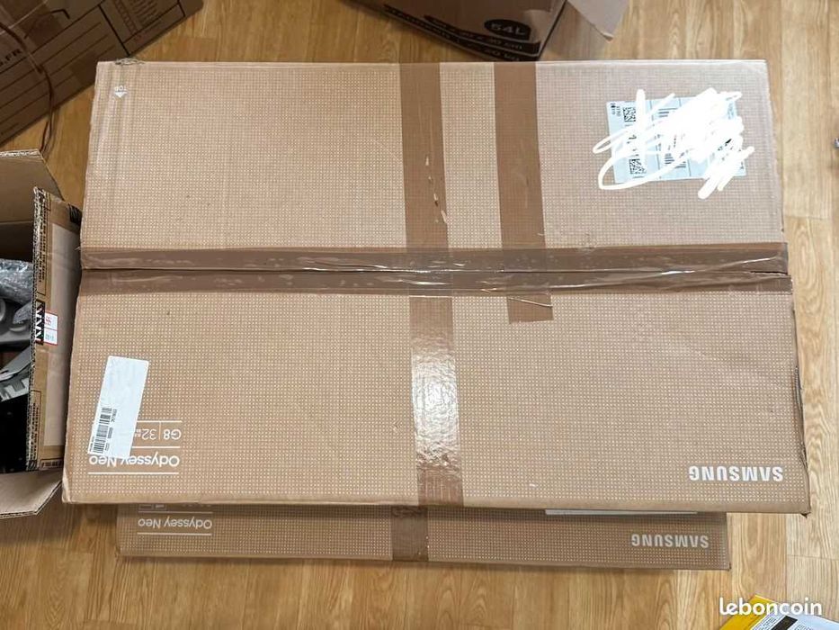 Samsung Odyssey Neo G8 32” 4K 240Hz – DEFECT (pentru piese)