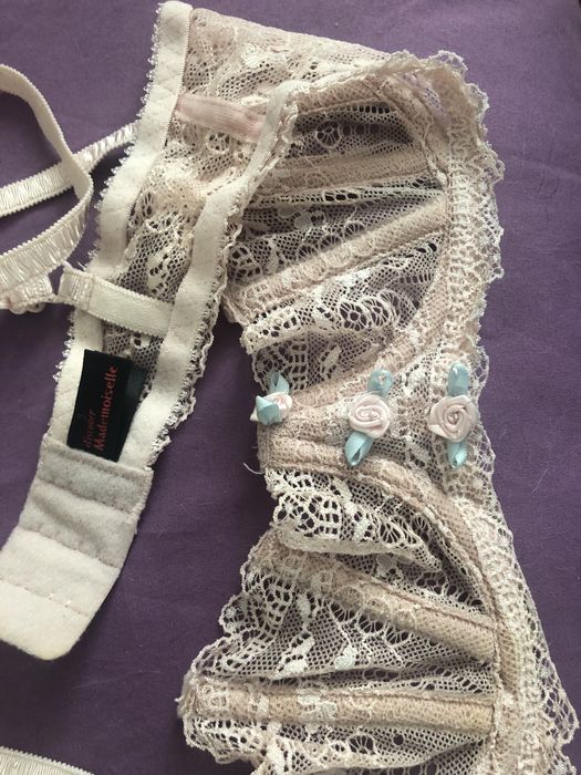 Черен сутиен на точки Marks & Spencer 32B