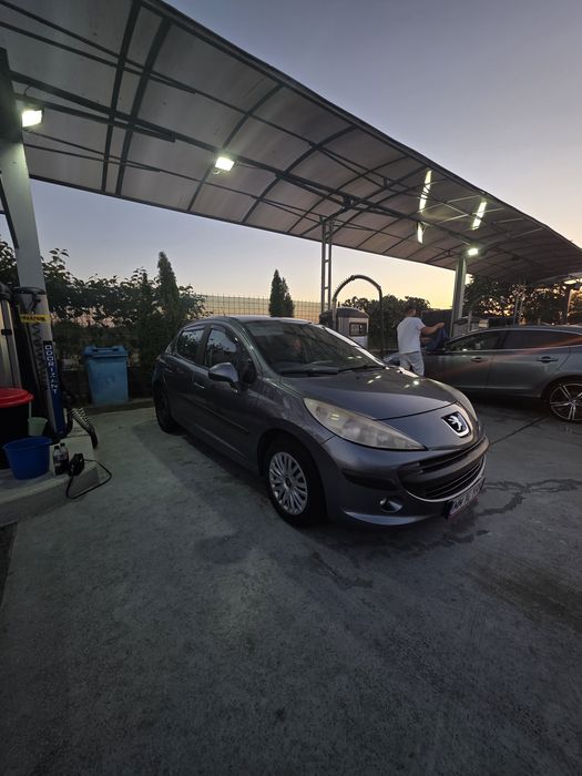 Peugeot 207 benzina+GPL