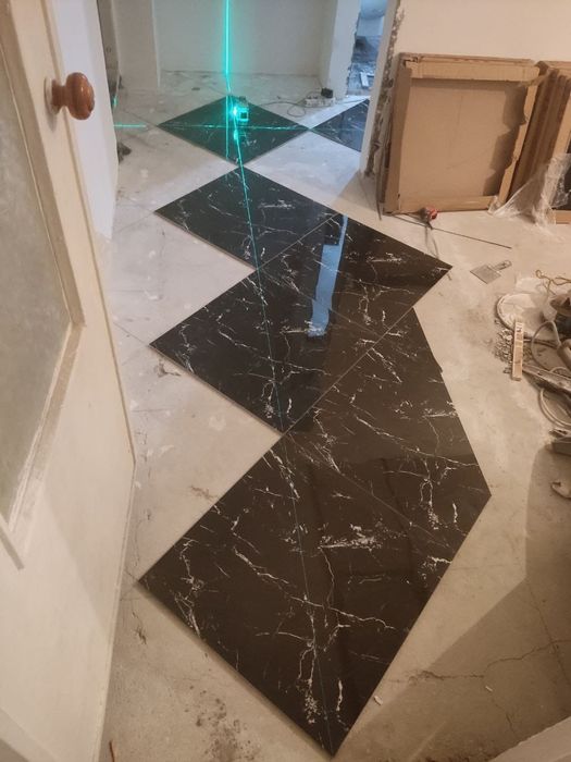 Кафельщик, укладка плитки