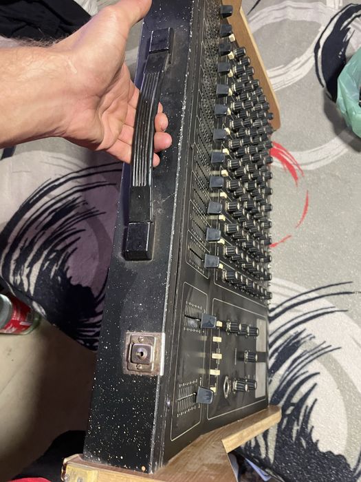 Mixer  audio vand URGENT