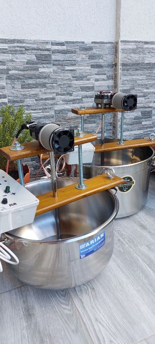Amestecator automat cu oala de inox pentru: gemuri, zacusca, bulion, ketchup, jumer etc
