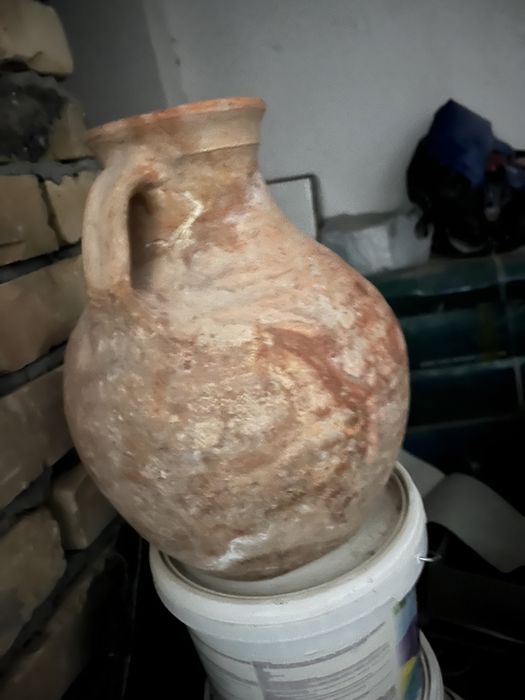 Кувшин старинный