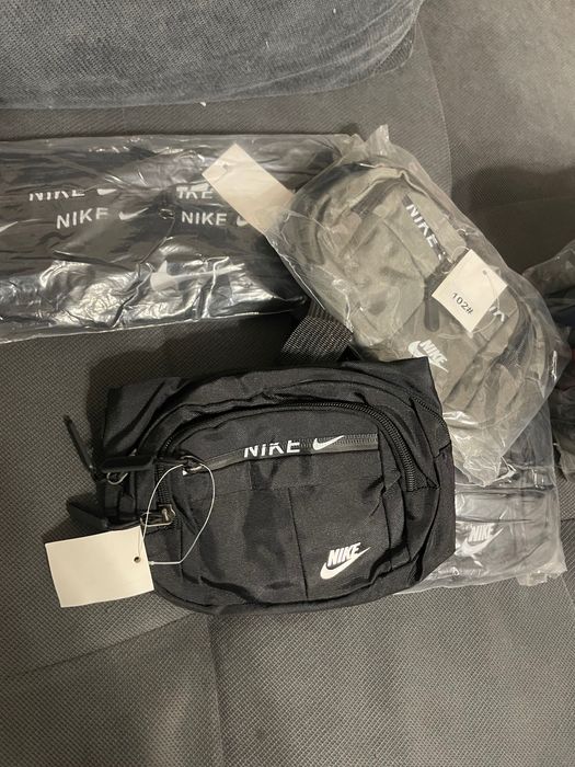 Чанти Nike различни