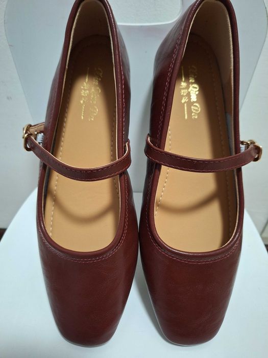 Дамски балеринки в бордо