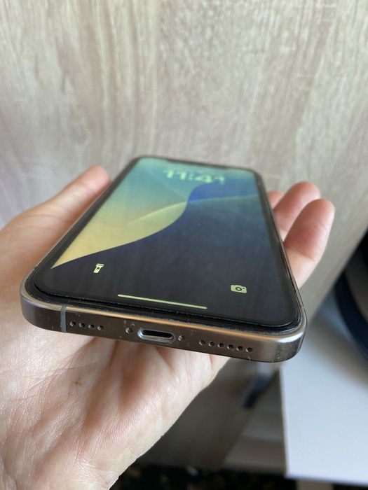 Продам IPHONE XR 256гб