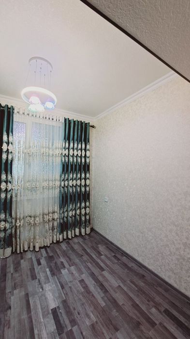 3 xonali kvartira sotiladi