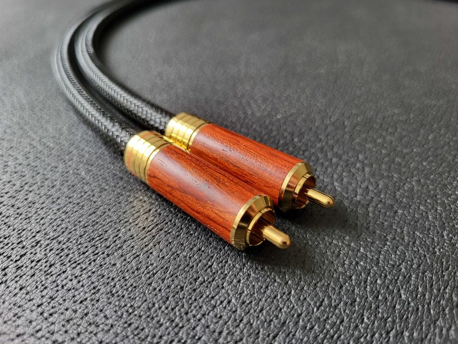 Cablu RCA–RCA Canare LV-77S – Handmade,Sunet Curat, Design Premium