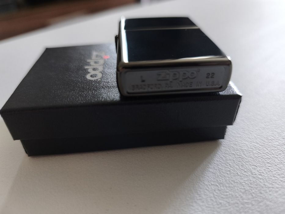 Bricheta Zippo Ebony
