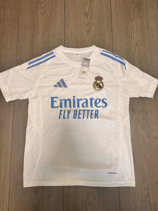 Real Madrid екип