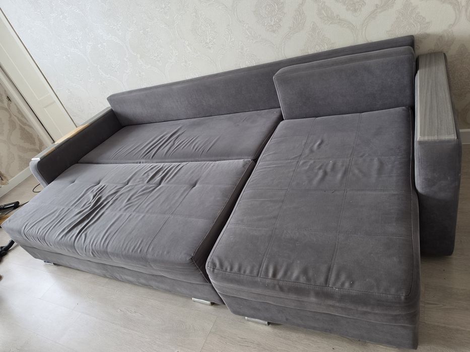Продам диван 3,5 метра