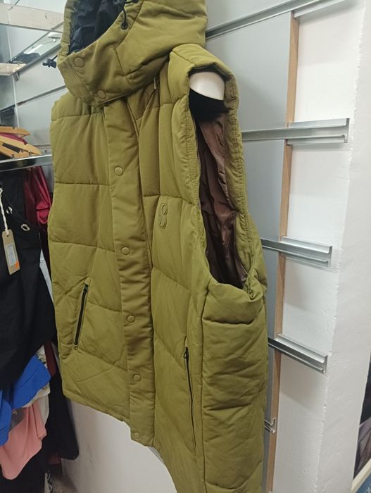 Оригинална грейка S. Oliver M , 3XL нова мъжка елек g-star replay