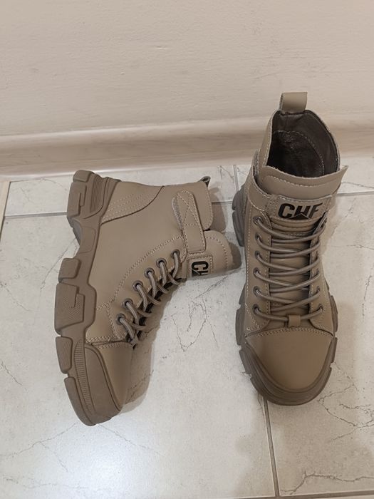 Ботинки кожаные на девочку р36