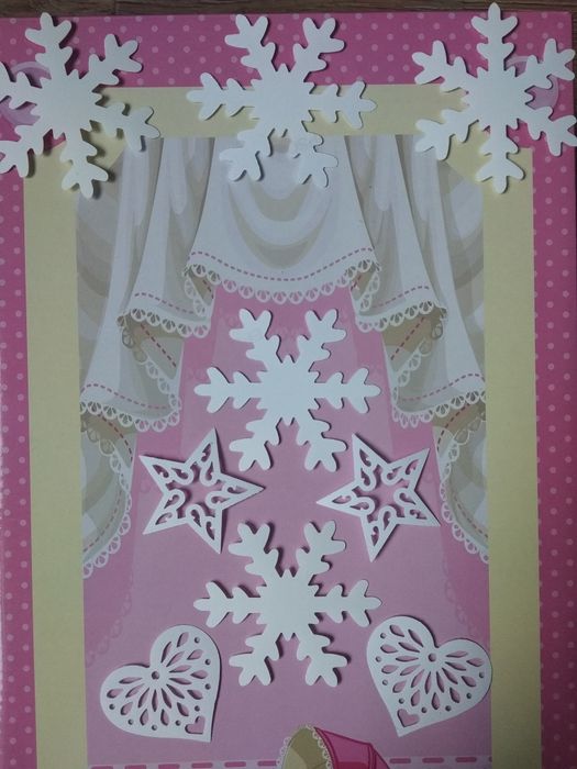 Снежинки ёлочки звёзды сердечки декор.