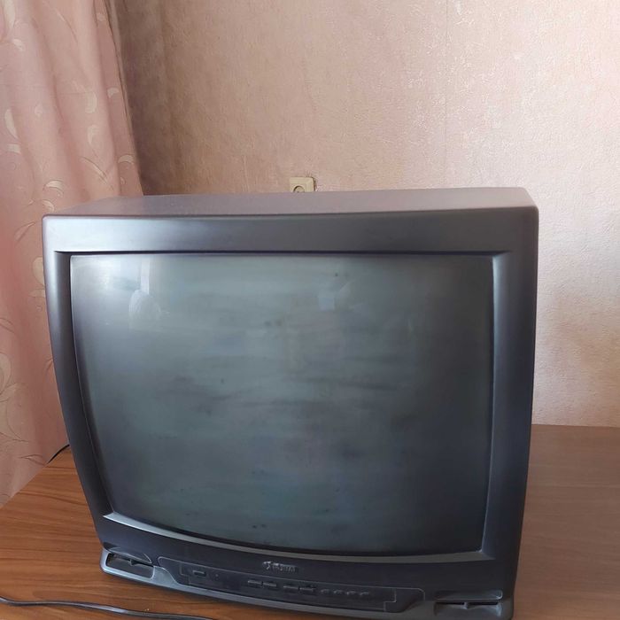 Продам     телевизор