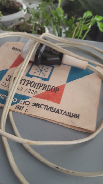 Продам духовку  б/у