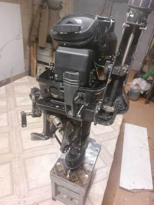 Продам лодочный мотор Парсун 15лс.