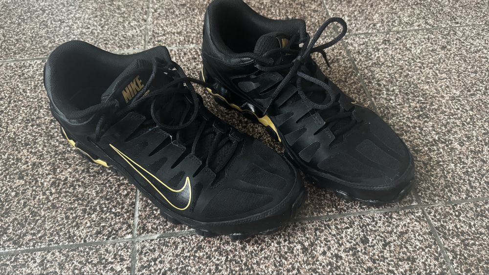 Маратонки Nike REAX 8 TR 44номер
