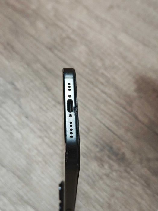 iPhone 15 pentru piese