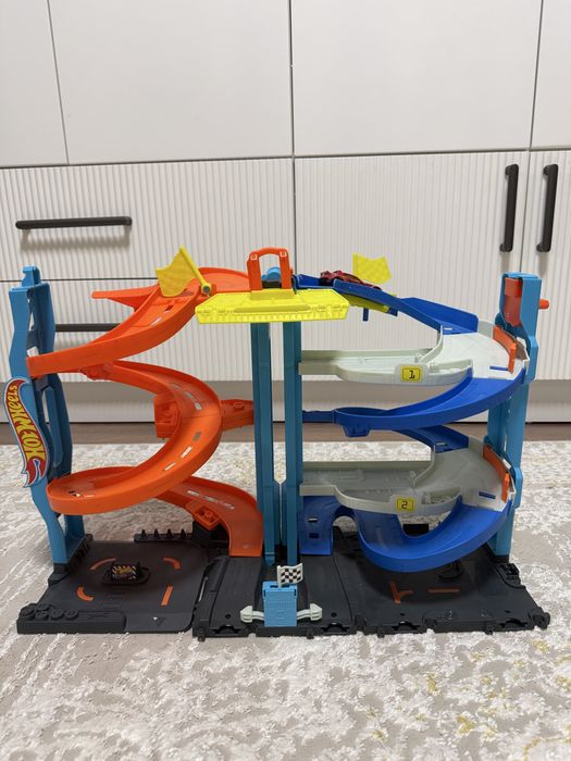 Игрушки Hot Wheels (Хот Вилс)