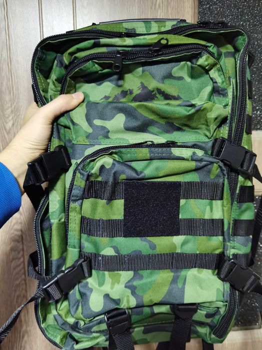 Rucsac Laptop Casual Munte Barbati Sapca Tricou Kozel Uefa Champions