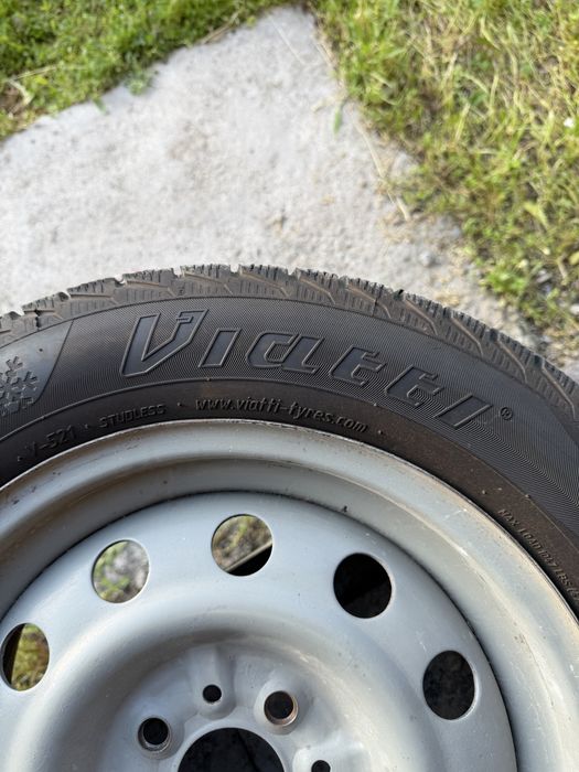 Комплект дисков с шинами