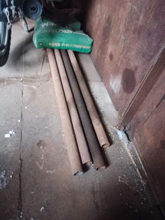 Продам флаги и трубы на 32