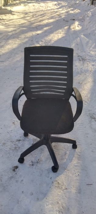 Продам кресло б/у.