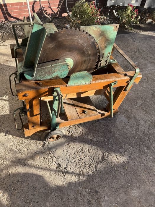 Fierastrau circular pentru lemn