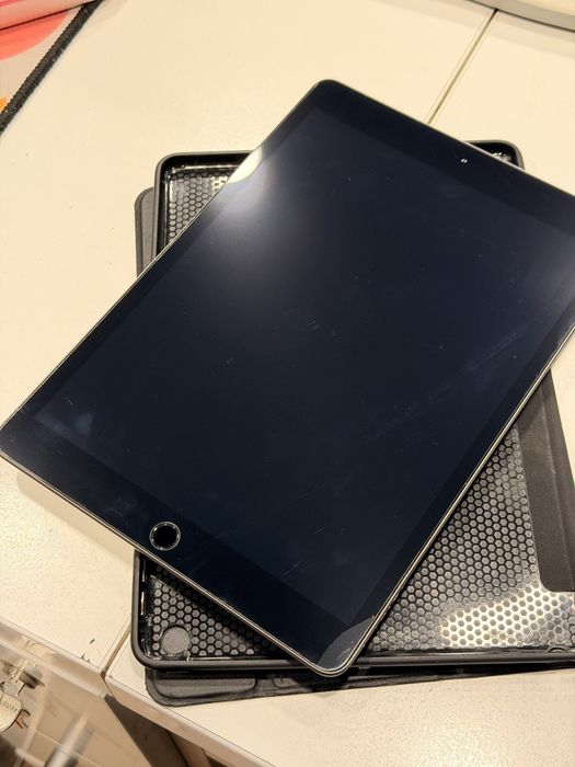 iPad 8 32gb fullbox